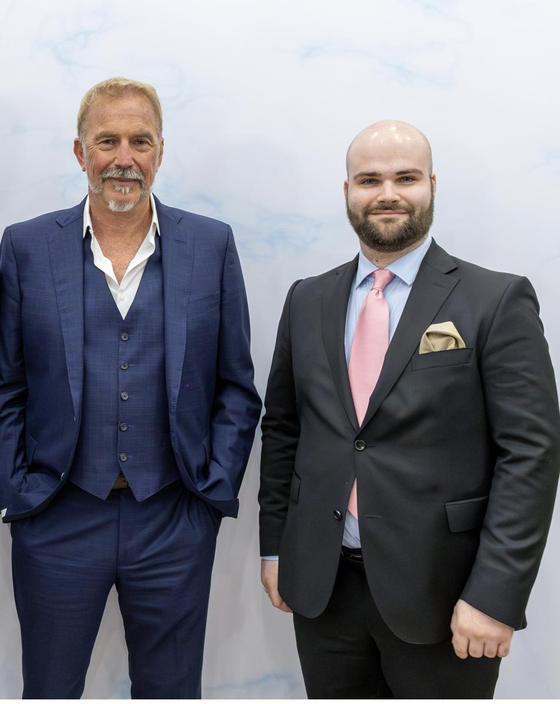 Lukas Schulte with Kevin Costner