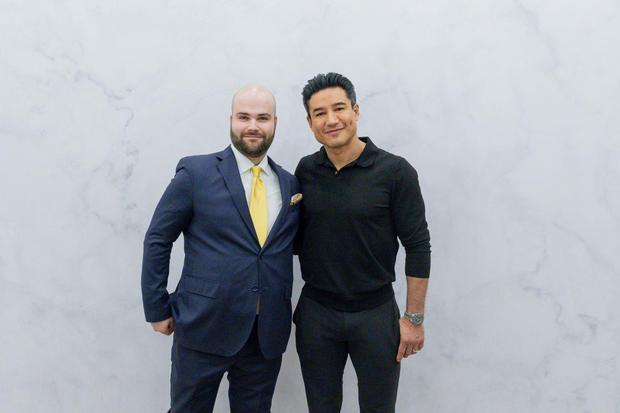 Lukas Schulte with Mario Lopez